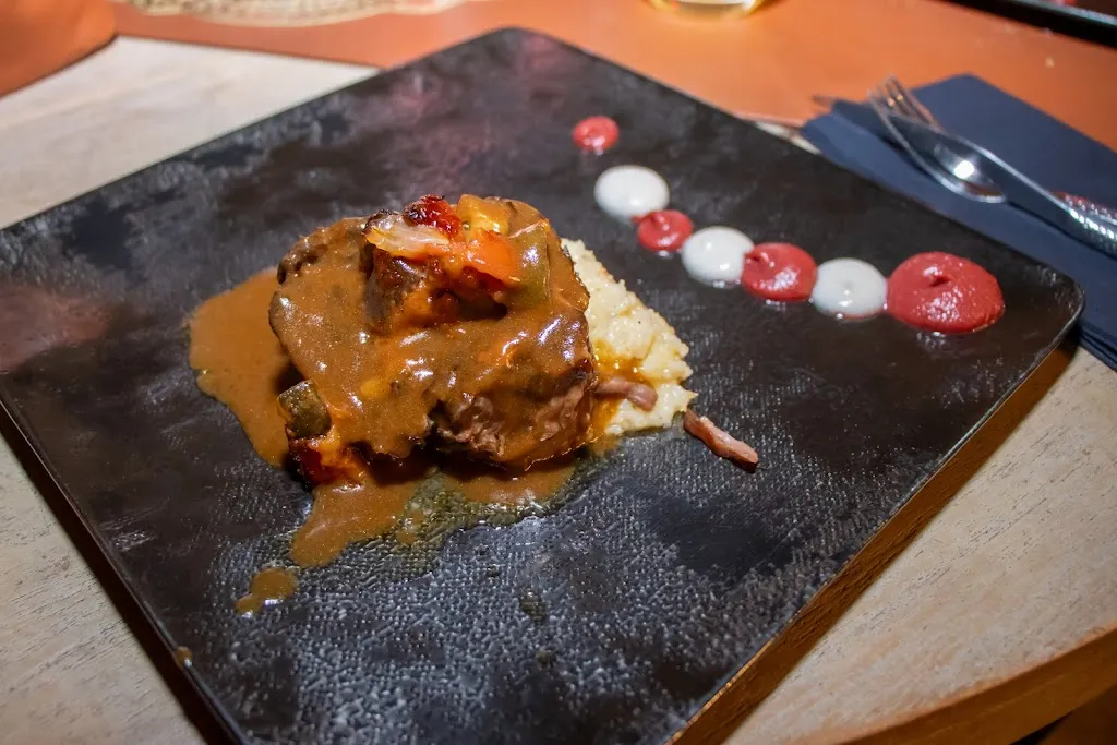 Julie Lrt_Domaine Le Fort De Saint Julien_Saint-Julien-lès-Metz_review