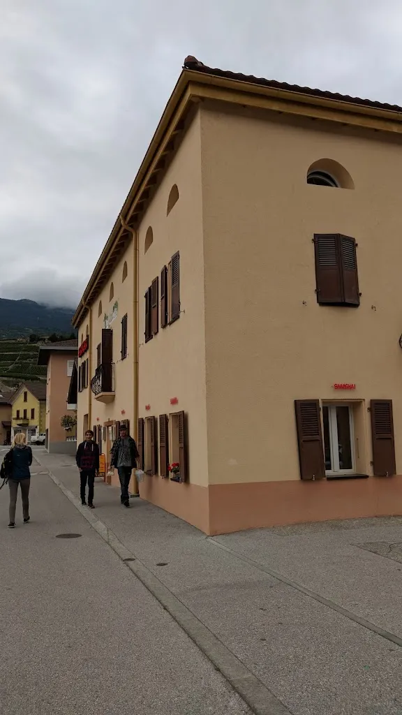 Alon Dar_Restaurant New Shanghaï_Saint-Léonard_review