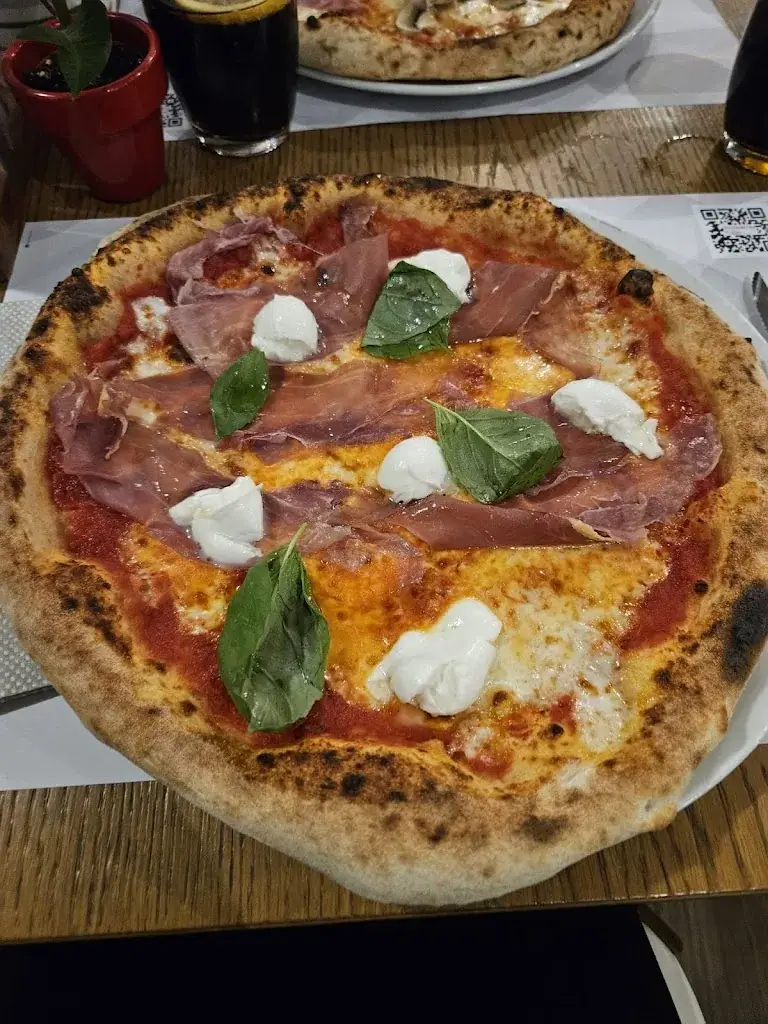 Brian van Lambalgen_Accademia della Pizza_Saint-Léonard_review