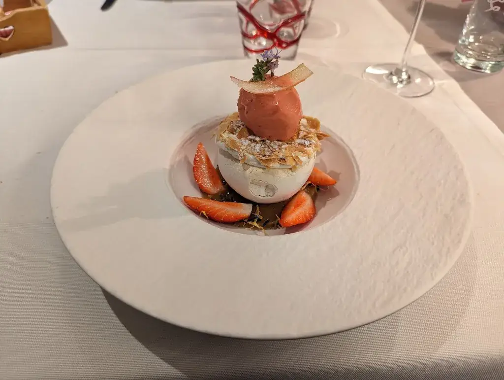 Jaap Overal_Au Relais des Ménétriers_Ribeauvillé_reseña