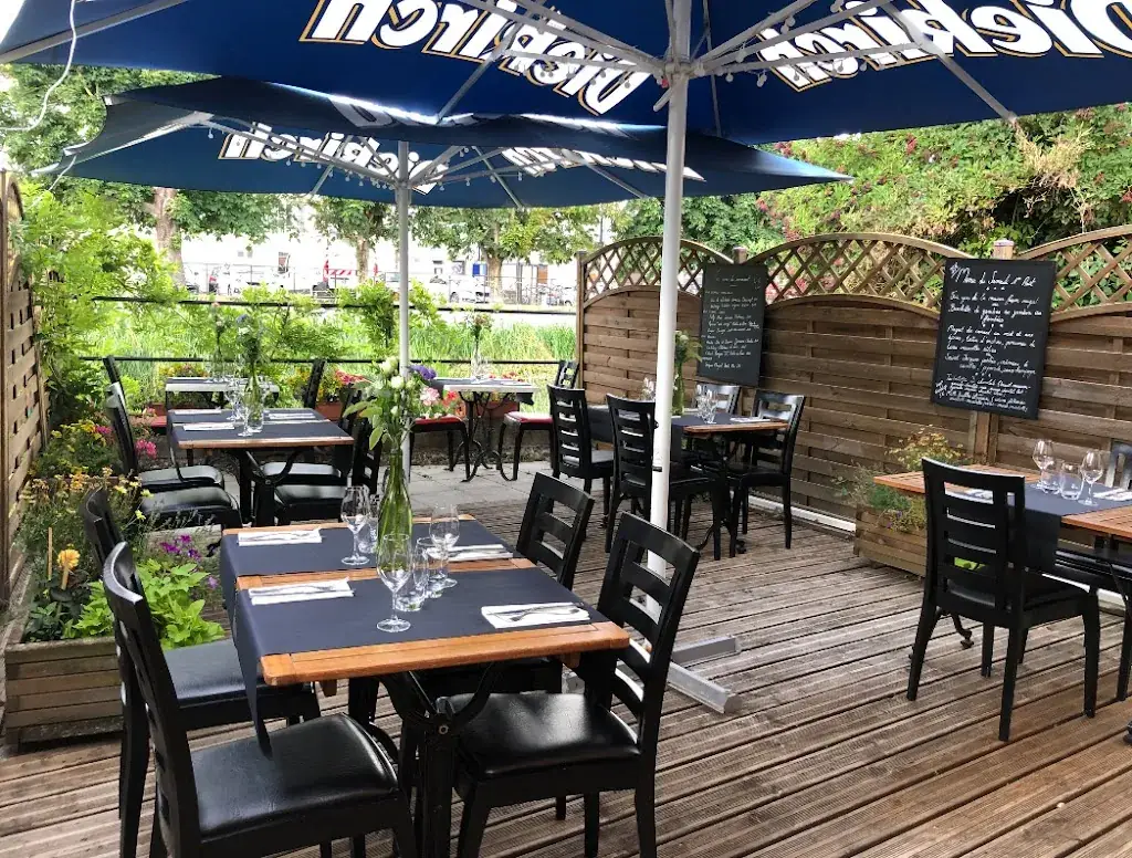 Restaurant Au bruit des bouchons Restaurant in Saint-Nicolas-de-Port