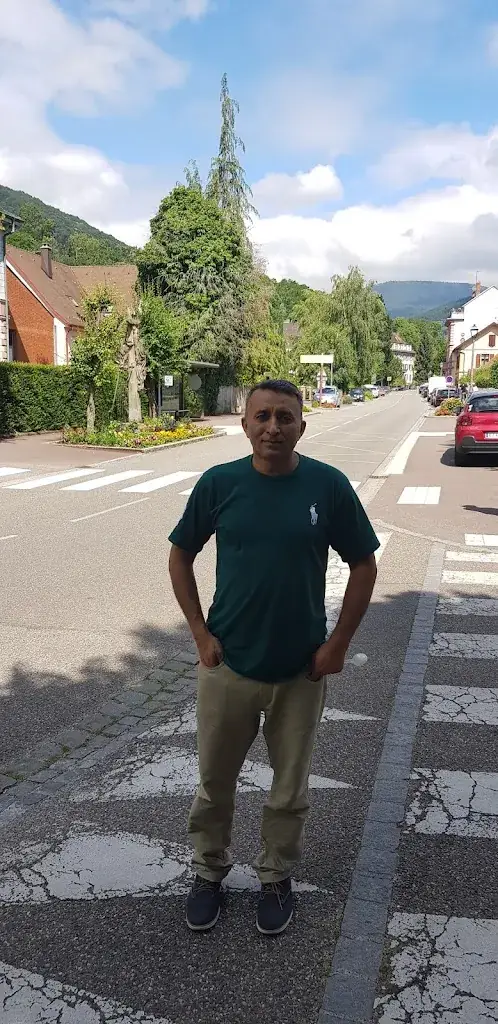 Mazhar Iqbal_Brasserie des Sports_Sainte-Marie-aux-Mines_recensione