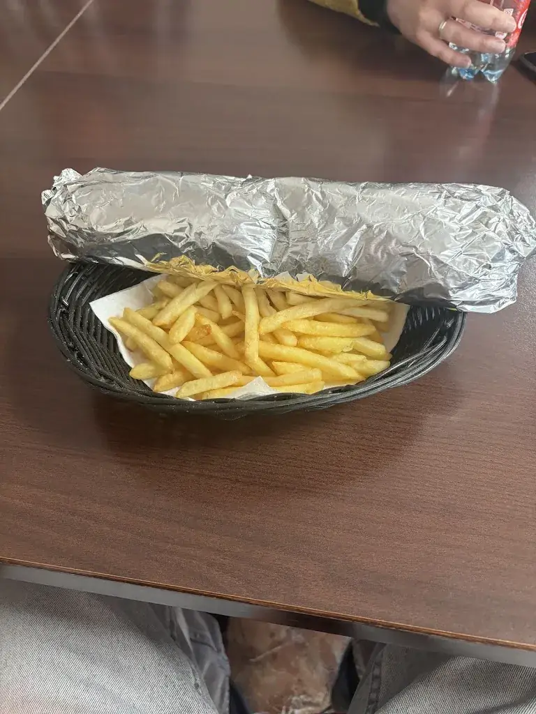 Nicolas Fauvel_LARA KEBAB_Sainte-Croix-en-Plaine_recensione