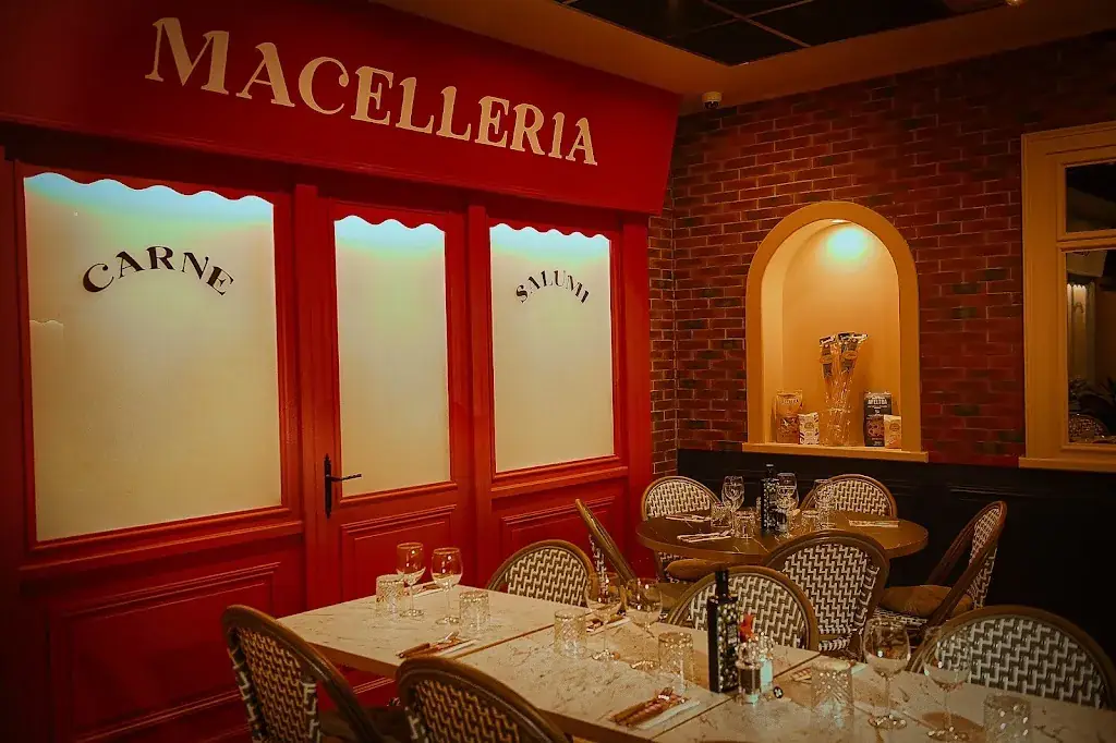 La Piazza Ristorante_Sainte-Menehould_slider_image_1