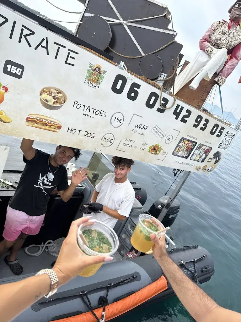 Meziani Amanda_L’apéro du Pirate_Cannes_review