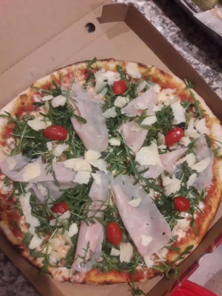 Pizzeria Les Roses Saizerais à emporter_Saizerais_slider_image_3