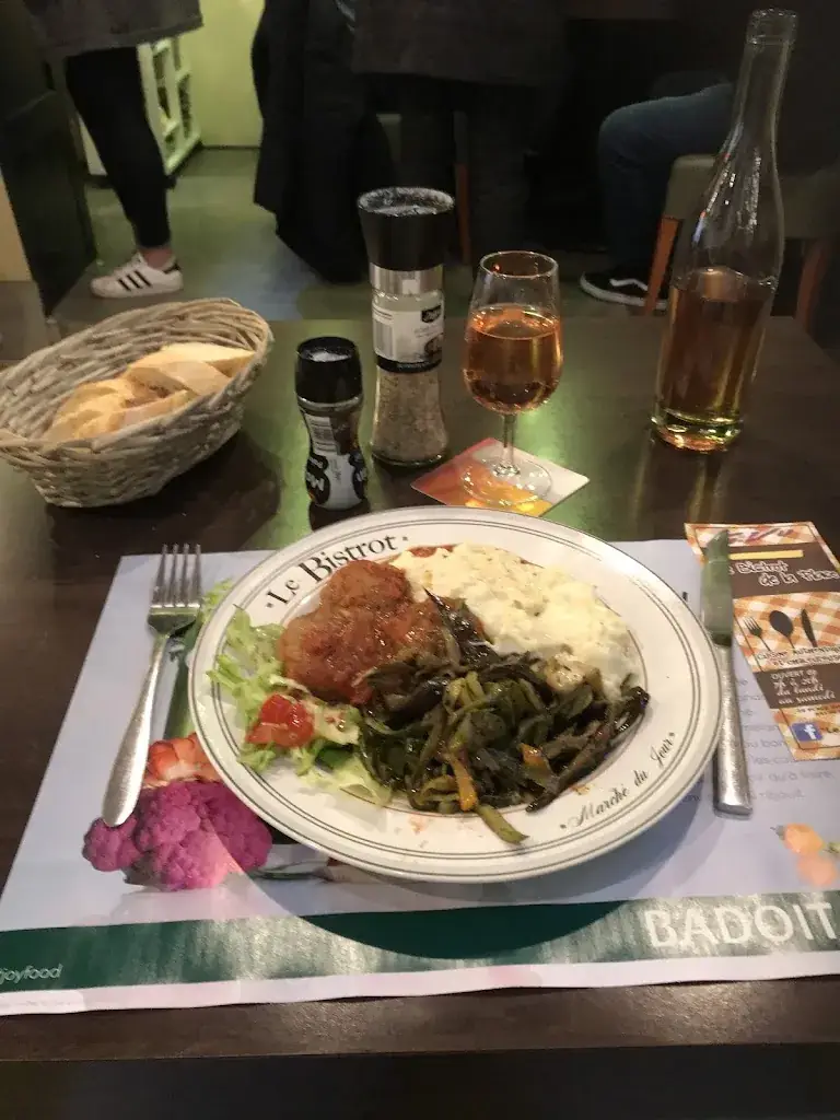 eric merzouk_Le Bistrot De La Place_Saint-Max_review