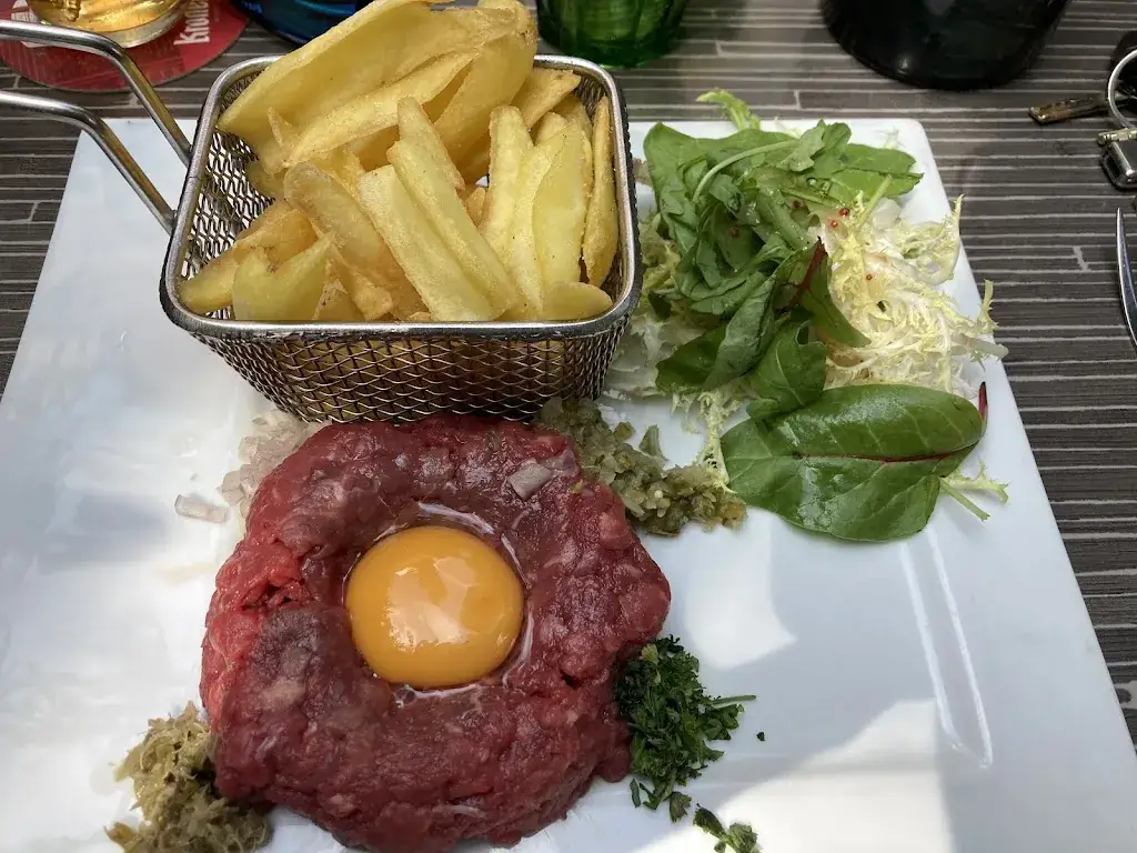 Thomas van Vliet_Côté jardin_Saint-Maximin-la-Sainte-Baume_review