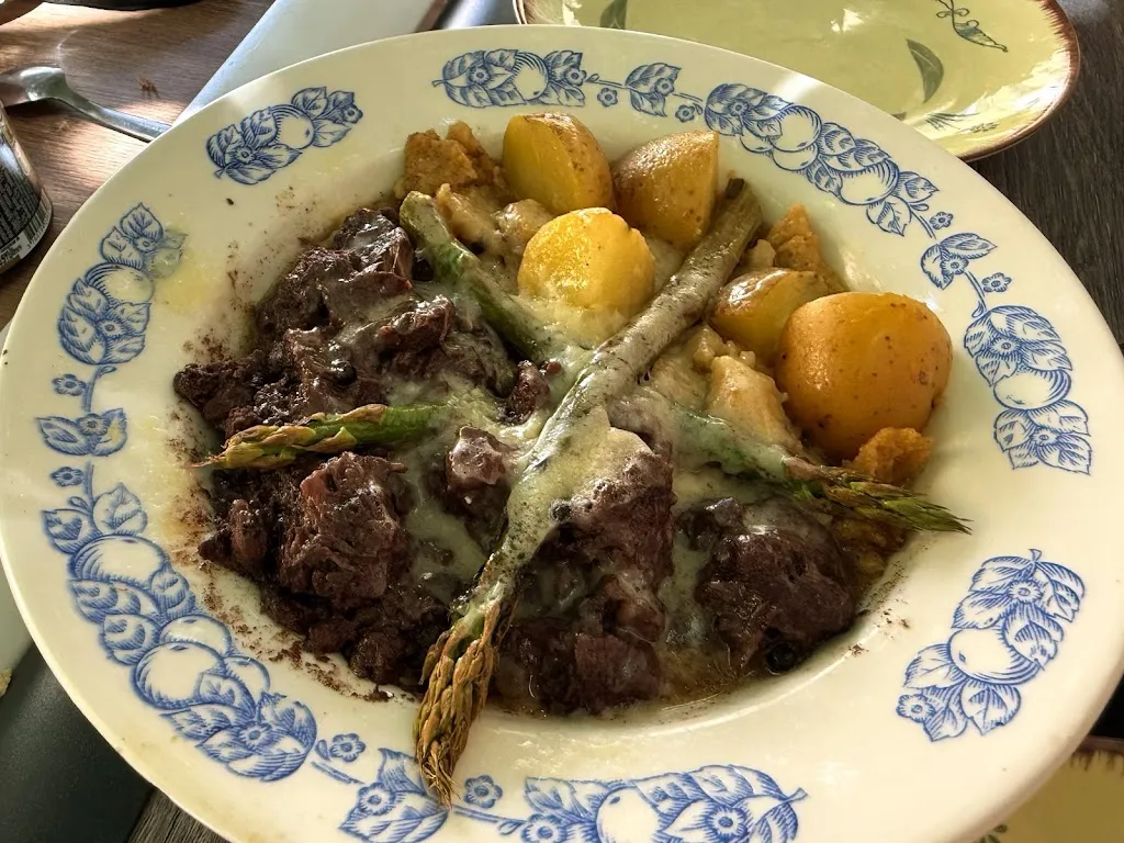 Rong Mao_La Fougassine_Saint-Maximin-la-Sainte-Baume_recensione