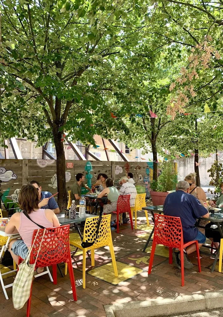 NewToNice Settling-in Support_La Fougassine_Saint-Maximin-la-Sainte-Baume_recensione