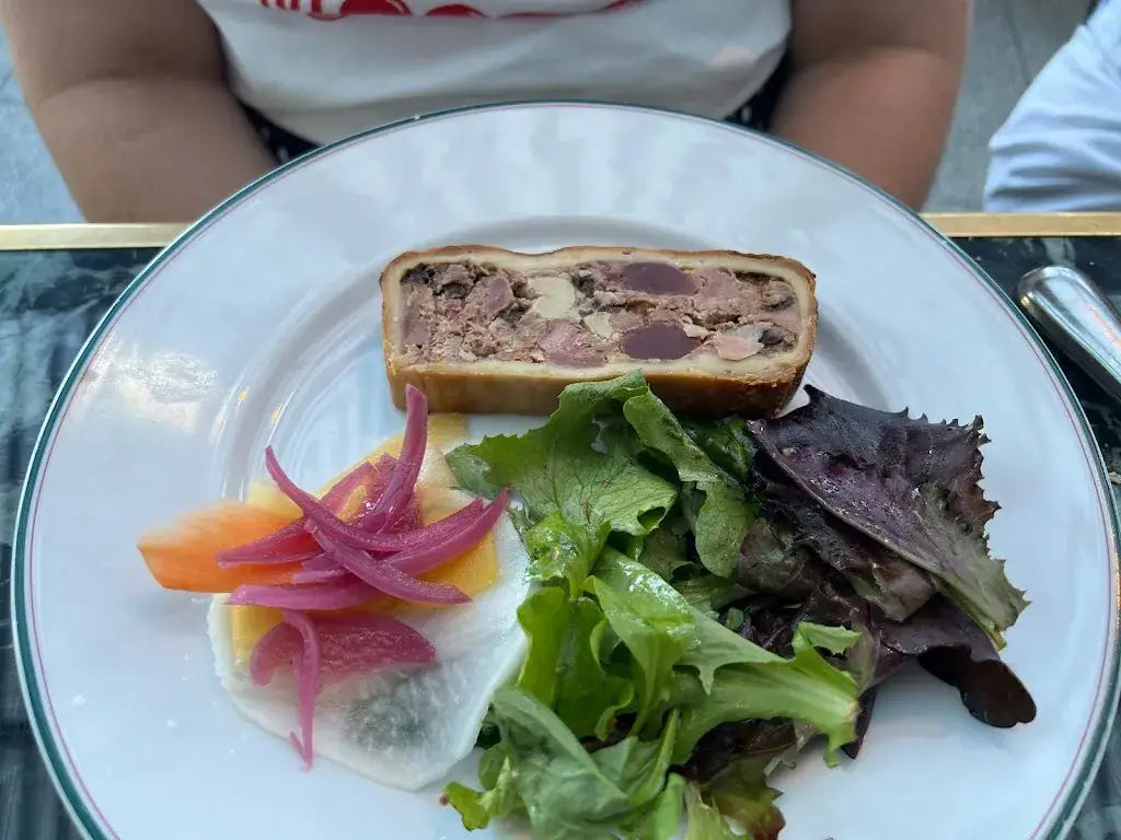 H Kitchener_Brasserie Rosalie_Chessy_review