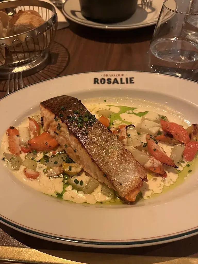 Derek and Zee Chan_Brasserie Rosalie_Chessy_review