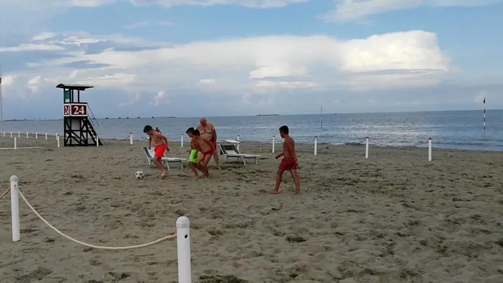 Sand Beach Club_Italy_slider_image_2