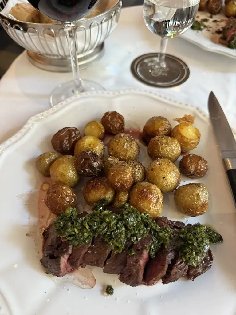 Le Sand_Paris_slider_image_1