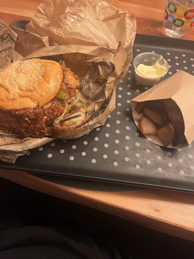 Noa Dobrowolski-Pereira_Nømad streetfood_Sainte-Marie-aux-Chênes_review