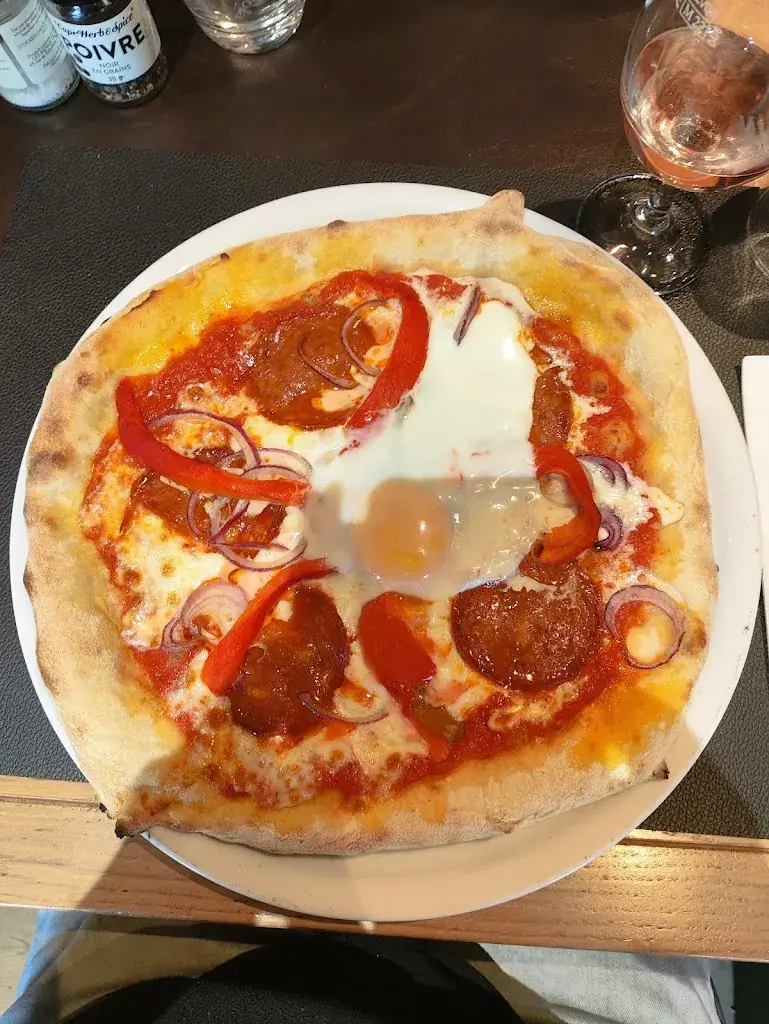 David Hernandez_LaGioia_Sausheim_review