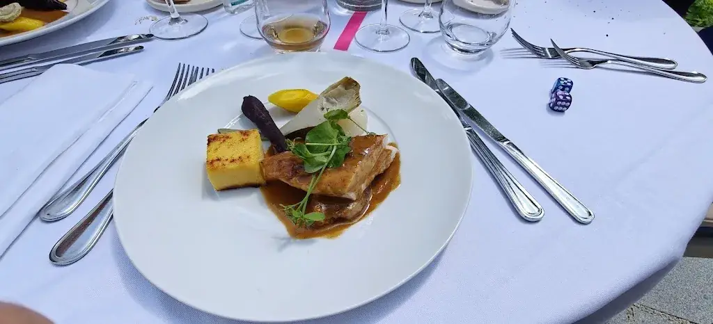 Restaurant Chez Pierre_Scy-Chazelles_slider_image_3