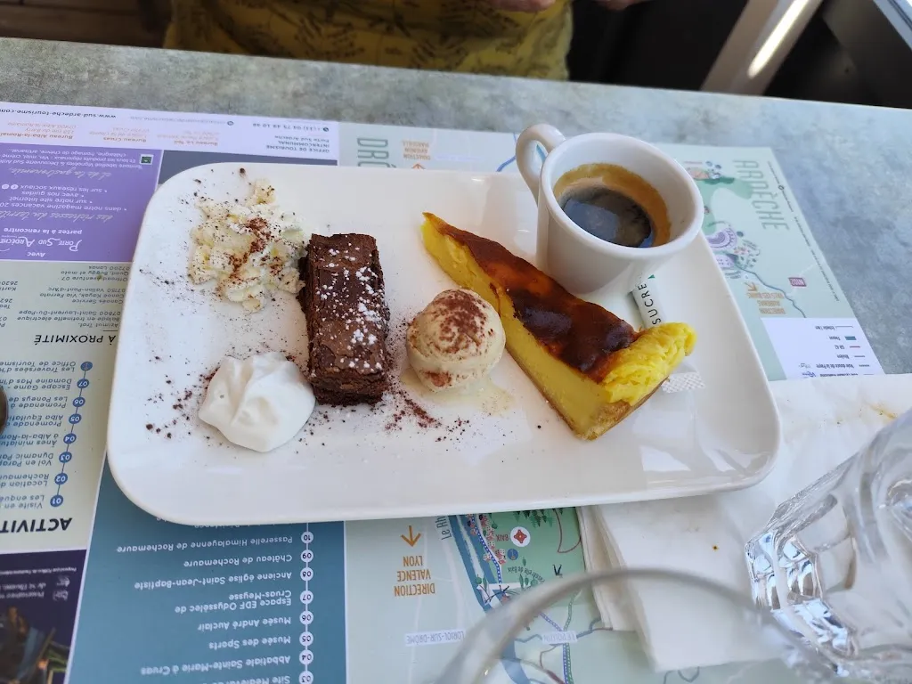 Jade Ramis_les 3 souris_Alba-la-Romaine_review