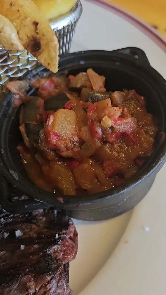 Bistrot Chez Rémy_Chessy_slider_image_2