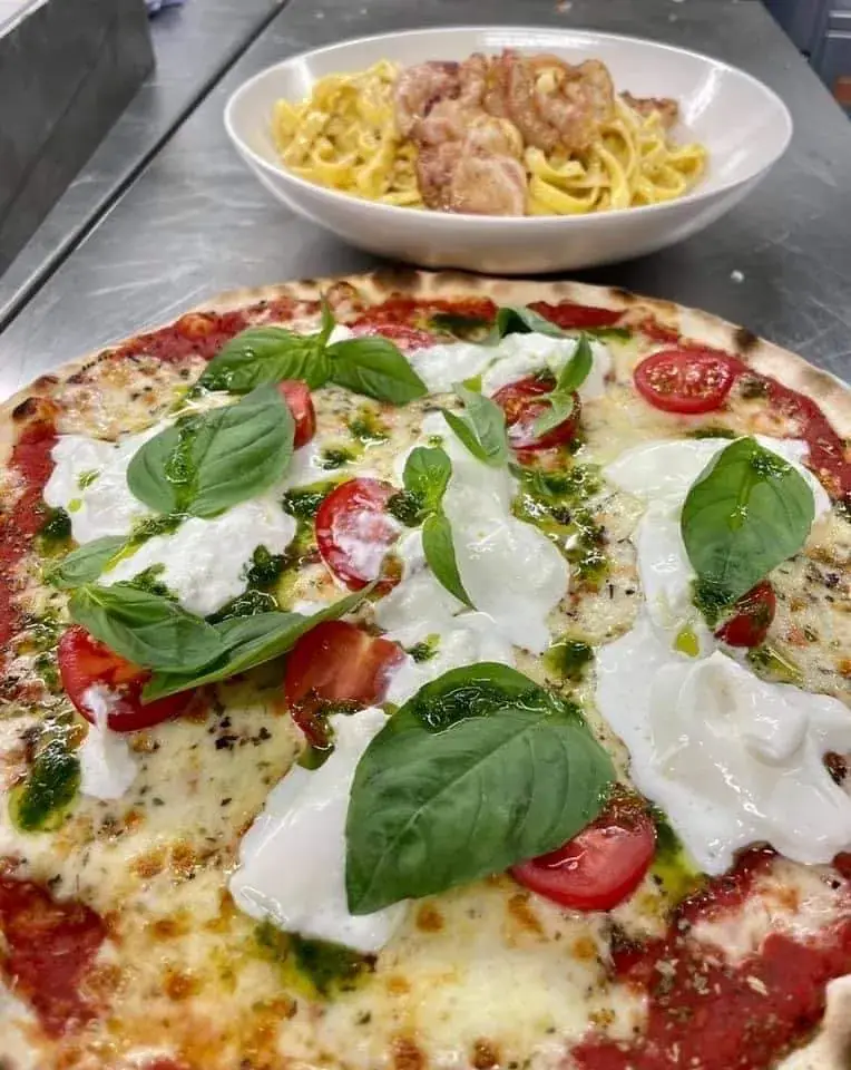 Castle Pizzeria_Saulxures-sur-Moselotte_slider_image_2