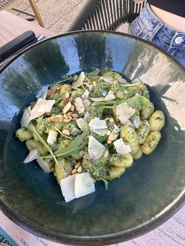 Charly Coquard-fontan_Linda et Léa_Saulxures-sur-Moselotte_review