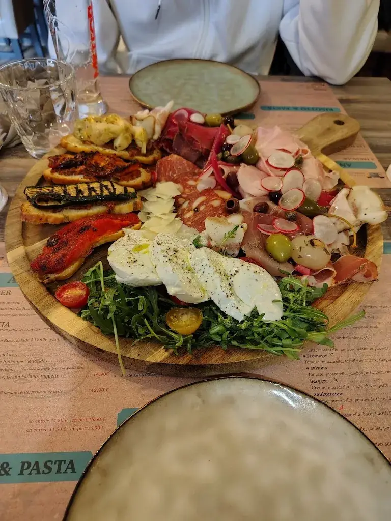 Sed 01_Linda et Léa_Saulxures-sur-Moselotte_review