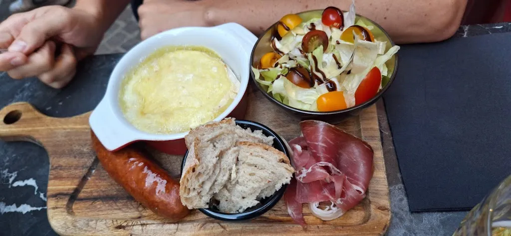 Stella Saussine_Gourmet & Glouton - Restaurant Chaudes-aigues_Chaudes-Aigues_review