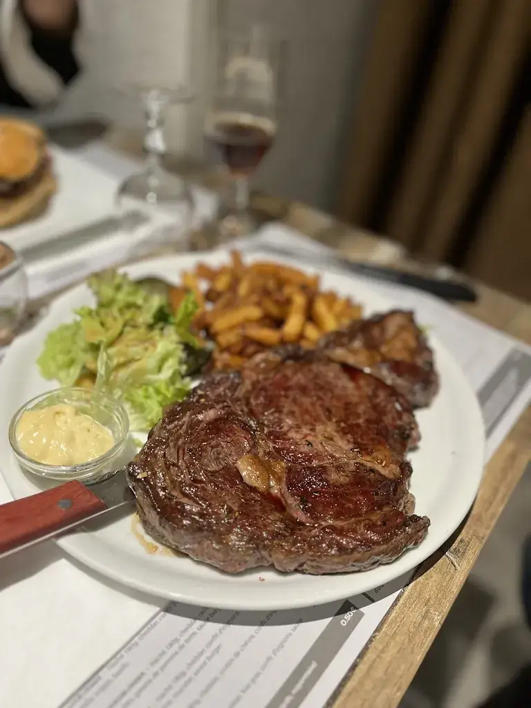 Amelie Karl_RESTAURANT LES JUMEAUX - SAINT-MIHIEL_Saint-Mihiel_review