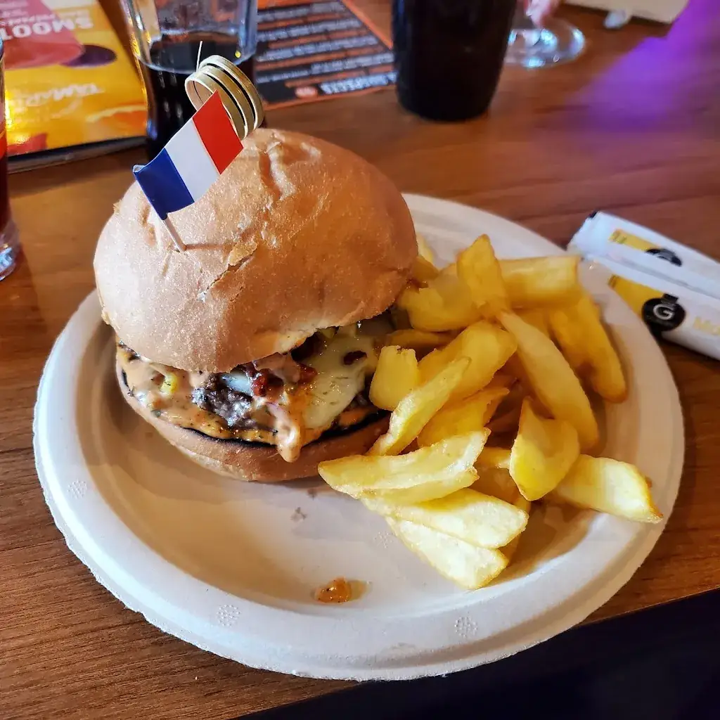 Marie Kawala_Food truck Le Central 𝓥𝓲𝓬𝓮-𝓬𝓱𝓪𝓶𝓹𝓲𝓸𝓷 𝓦𝓸𝓻𝓵𝓭 𝓯𝓸𝓸𝓭 𝓒𝓱𝓪𝓶𝓹𝓲𝓸𝓷𝓼𝓱𝓲𝓹 et 𝕮𝖍𝖆𝖒𝖕𝖎𝖔𝖓 𝕹𝖔𝖗𝖉-𝖊𝖘𝖙 𝖉𝖚 𝖇𝖚𝖗𝖌𝖊𝖗 ®_Saint-Mihiel_review