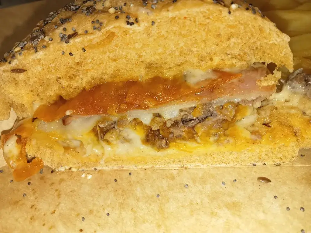 mi Nine_Food truck Le Central 𝓥𝓲𝓬𝓮-𝓬𝓱𝓪𝓶𝓹𝓲𝓸𝓷 𝓦𝓸𝓻𝓵𝓭 𝓯𝓸𝓸𝓭 𝓒𝓱𝓪𝓶𝓹𝓲𝓸𝓷𝓼𝓱𝓲𝓹 et 𝕮𝖍𝖆𝖒𝖕𝖎𝖔𝖓 𝕹𝖔𝖗𝖉-𝖊𝖘𝖙 𝖉𝖚 𝖇𝖚𝖗𝖌𝖊𝖗 ®_Saint-Mihiel_review