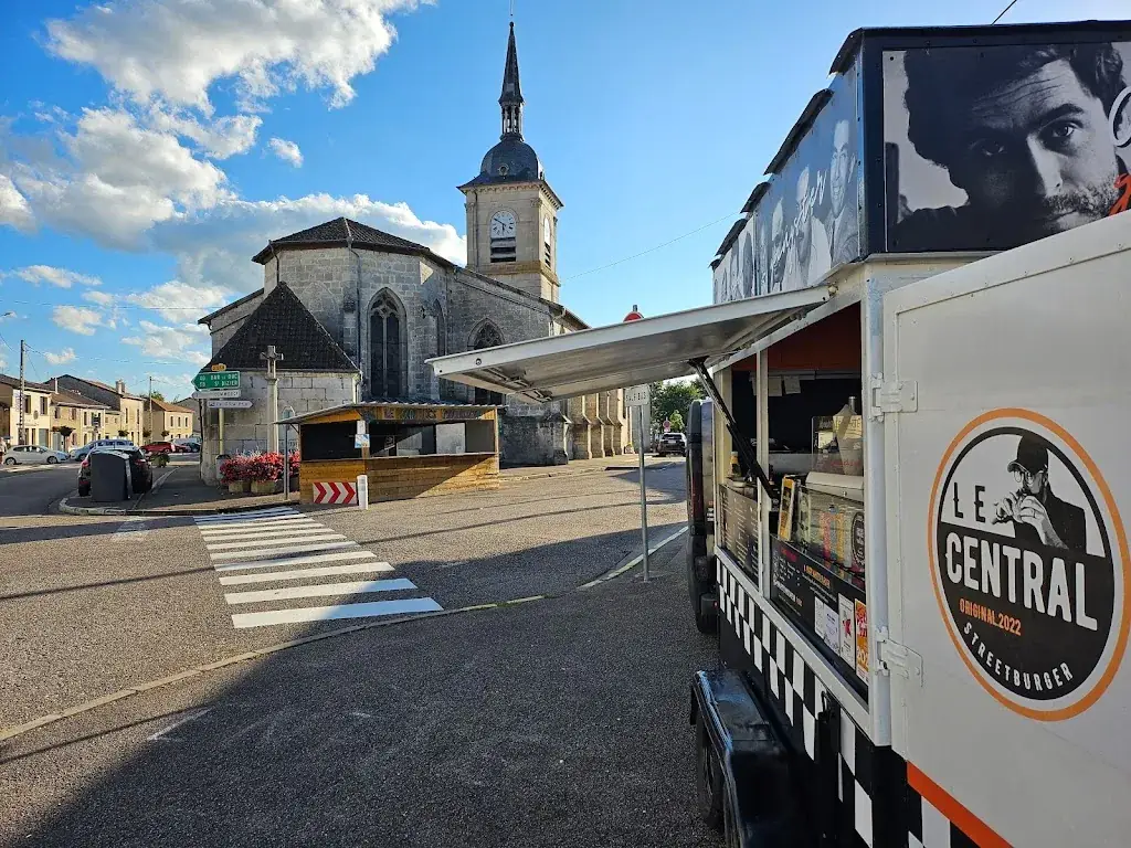 Food truck Le Central 𝓥𝓲𝓬𝓮-𝓬𝓱𝓪𝓶𝓹𝓲𝓸𝓷 𝓦𝓸𝓻𝓵𝓭 𝓯𝓸𝓸𝓭 𝓒𝓱𝓪𝓶𝓹𝓲𝓸𝓷𝓼𝓱𝓲𝓹 et 𝕮𝖍𝖆𝖒𝖕𝖎𝖔𝖓 𝕹𝖔𝖗𝖉-𝖊𝖘𝖙 𝖉𝖚 𝖇𝖚𝖗𝖌𝖊𝖗 ®_Saint-Mihiel_slider_image_2