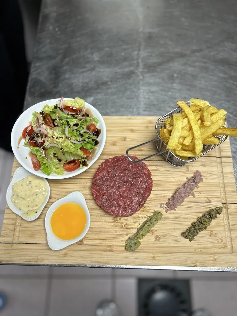 Le Bistrot de la Fontaine_Chaudes-Aigues_slider_image_2