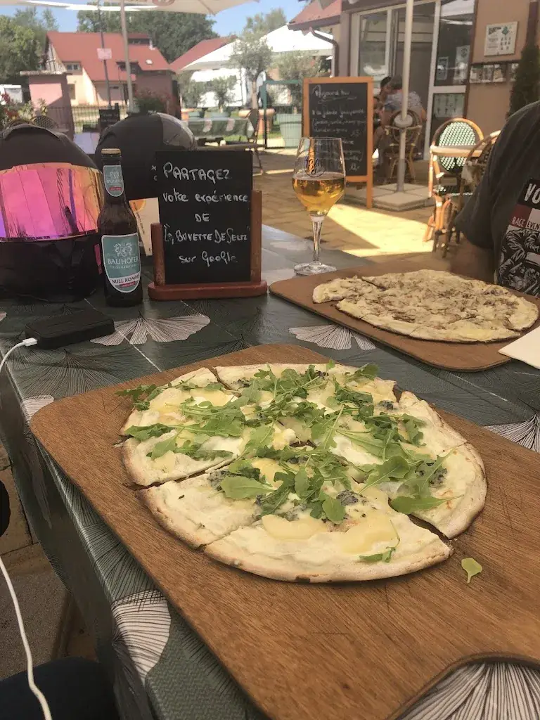 Tanja Leinenbach_LA BUVETTE DE SELTZ_Seltz_review