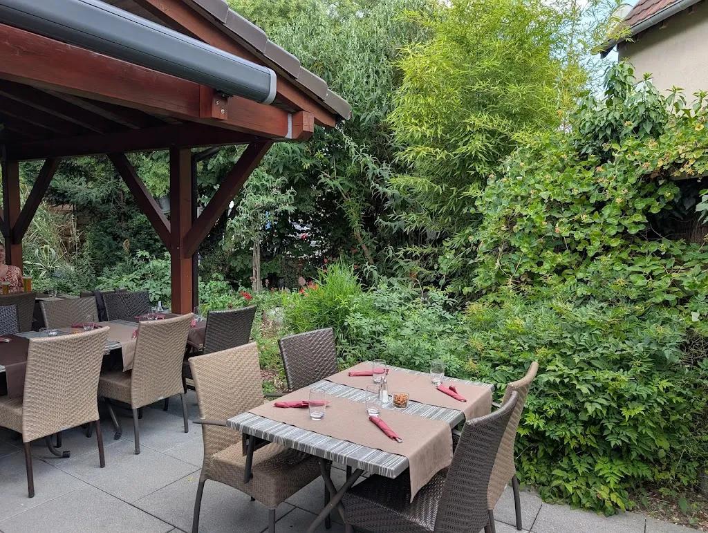 Restaurant le caveau du gaentzebrinnel restaurant in Beinheim