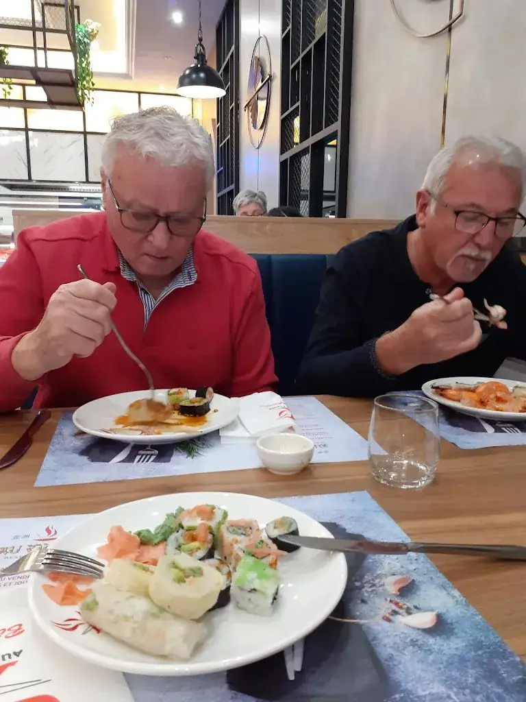 McNamara McNamara_Au Fin Bec asiatique_Soultz-Haut-Rhin_recensione