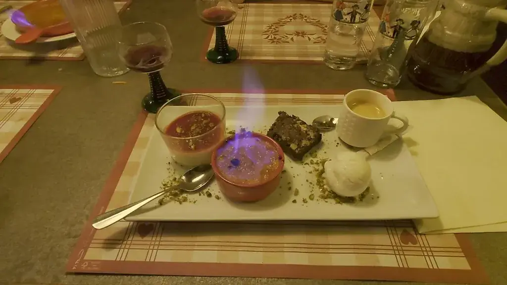 La Diligence, Restaurant, Saint-Louis, Winstub, Alsace, Tarte Flambée, Steak Tartare Maison, Terrasse, Parking À Proximité._Saint-Louis_slider_image_2