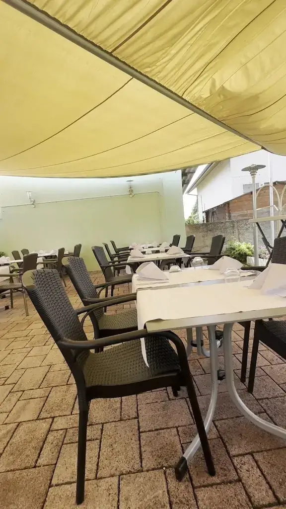 Restaurant Au Tilleul_Saint-Louis_slider_image_2