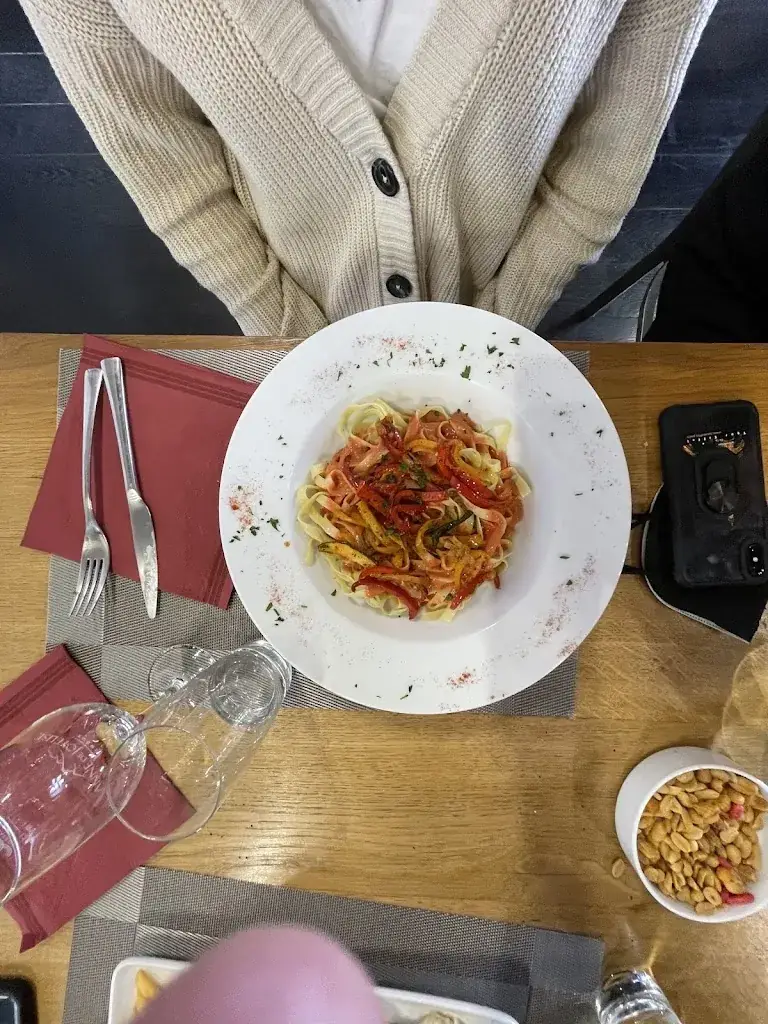 Deborah Ben-Nun_Bistrot du Caviste_Stiring-Wendel_review