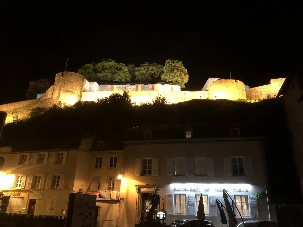 Madalina_La Vieille Porte_Sierck-les-Bains_reseña