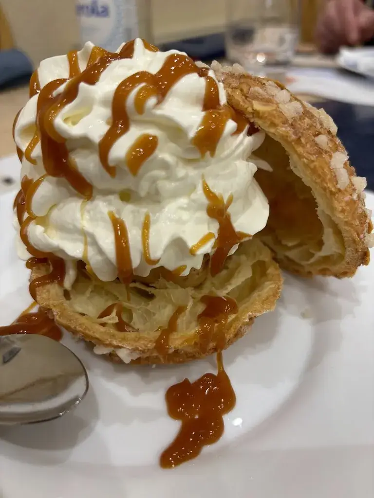 Malcolm Goodall_Bar Restaurant le chateau fort_Sierck-les-Bains_recensione