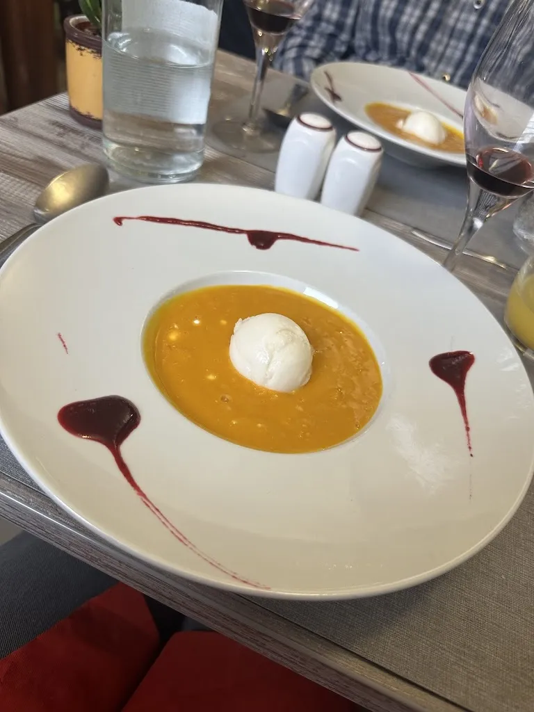 Zane Rozenberga_Clos de la Ravine_Apach_review