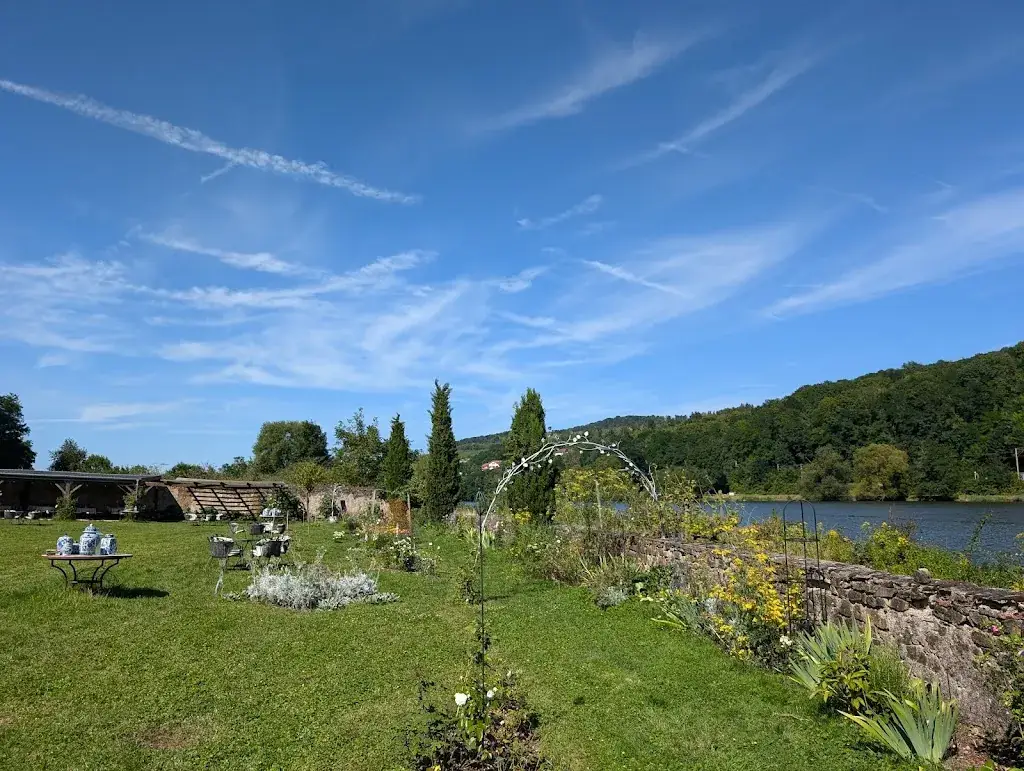 Steve Lahos_Un Jardin de France_Sierck-les-Bains_review