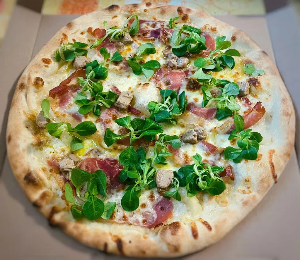 Ludivine Puntel (PompomLiloow)_L'Entr'Potes Pizzeria_Soultzmatt_review