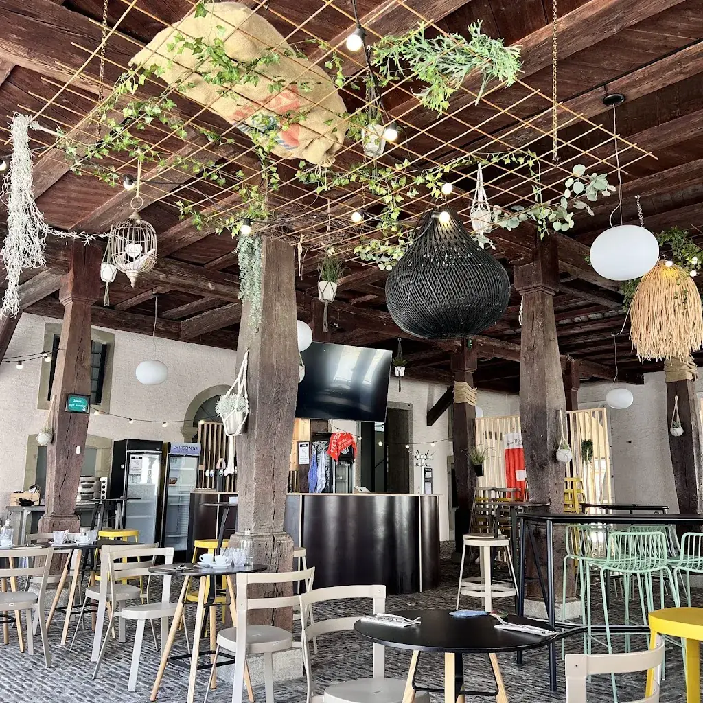 Oksana OM_Les Halles 1787_Bulle_review