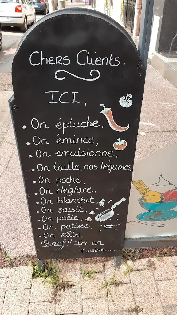 Menü_Bar pmu le Glacier_Châtel-Guyon_Bild_1