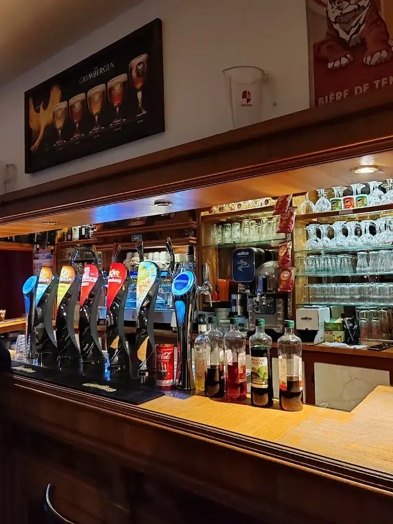 Murad Ahmad Shah_Café du Commerce_Sézanne_review