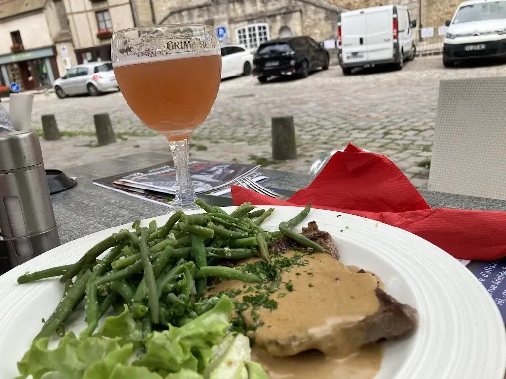 Mariano Hvozda_Café du Commerce_Sézanne_review