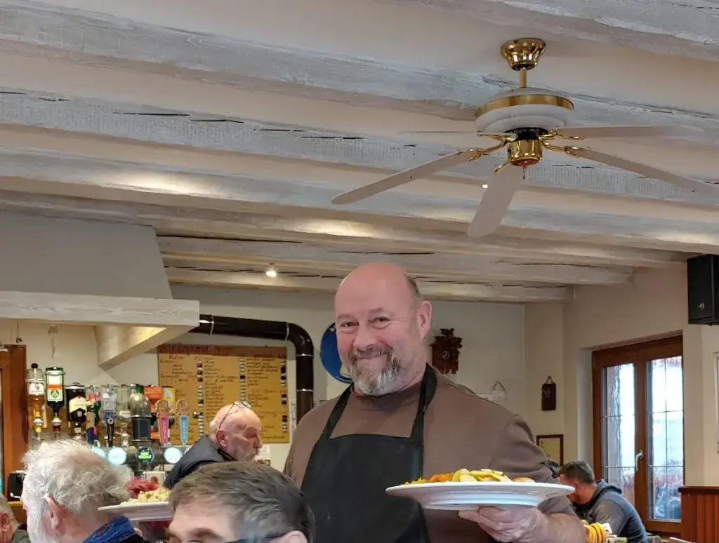 Carolin Mischke_Café au Courrier_Sundhouse_review