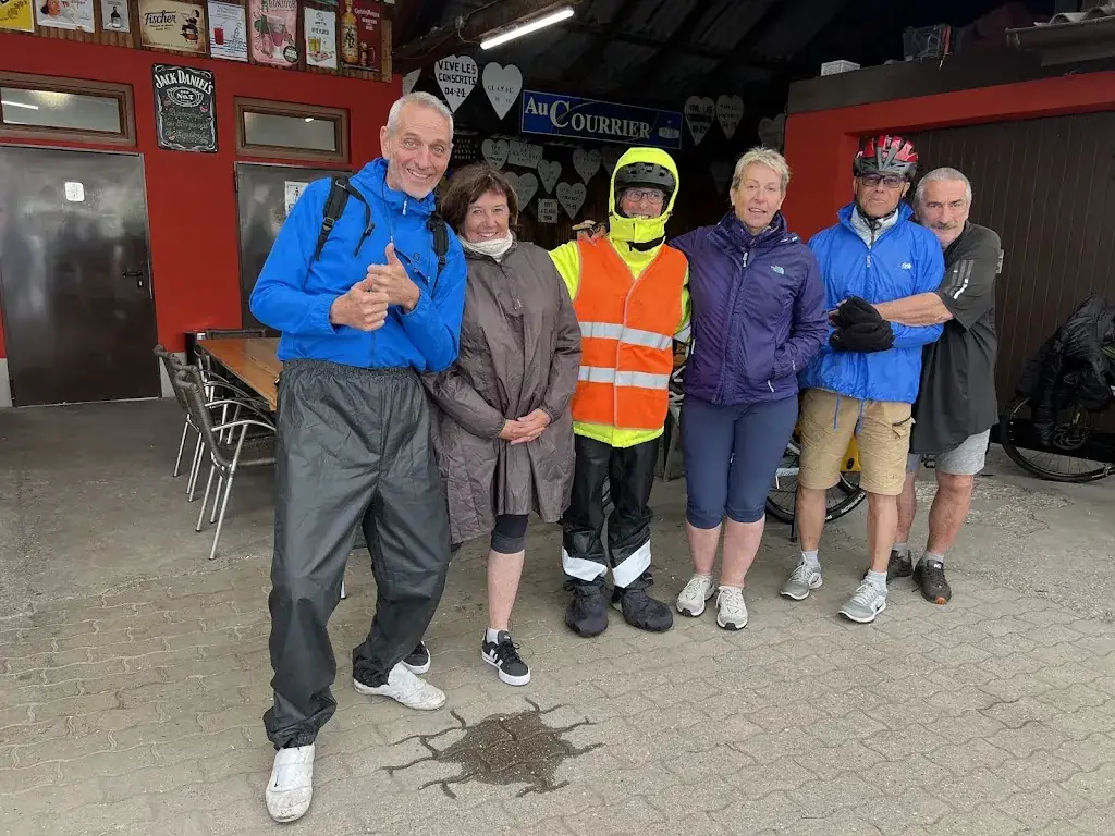 jacques pila_Café au Courrier_Sundhouse_review