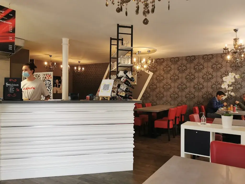 Istanbul Kebab STENAY restaurant in Stenay